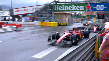 F1モナコGP、雨で機材が故障し停電...再スタートの選択肢を失う