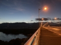 220904夜明けの玉水橋で木津川を渡る