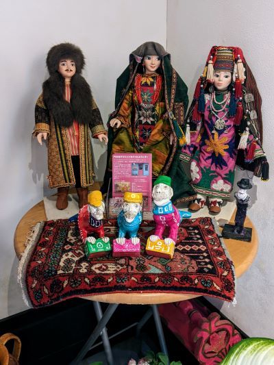 ４人形
