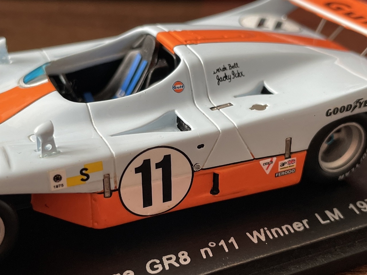 Spark Model 1/43 Mirage GR8 Gulf Racing No.11 24H Le Mans 1975
