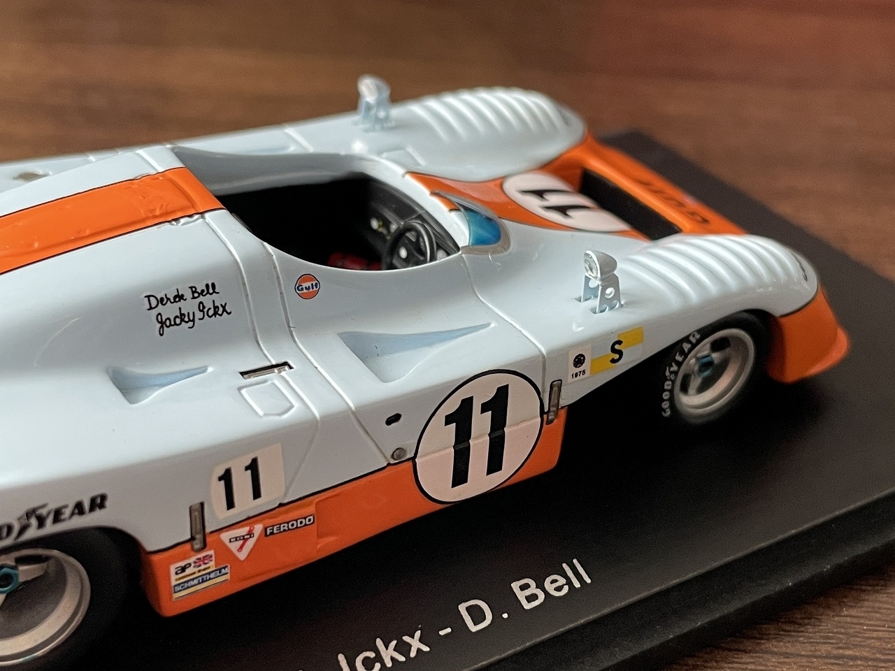 Spark Model 1/43 Mirage GR8 Gulf Racing No.11 24H Le Mans 1975