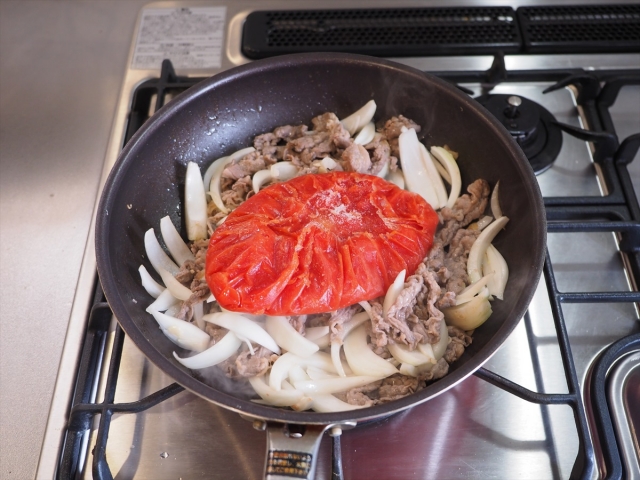 牛こま肉ときのこのトマト煮015_R