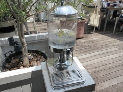 ロンハーマンカフェ　水の容器