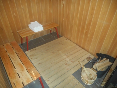 sauna063004.jpg