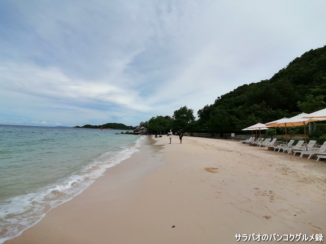タヤイビーチは静かで上品な雰囲気漂う穴場ビーチ　on　ラン島