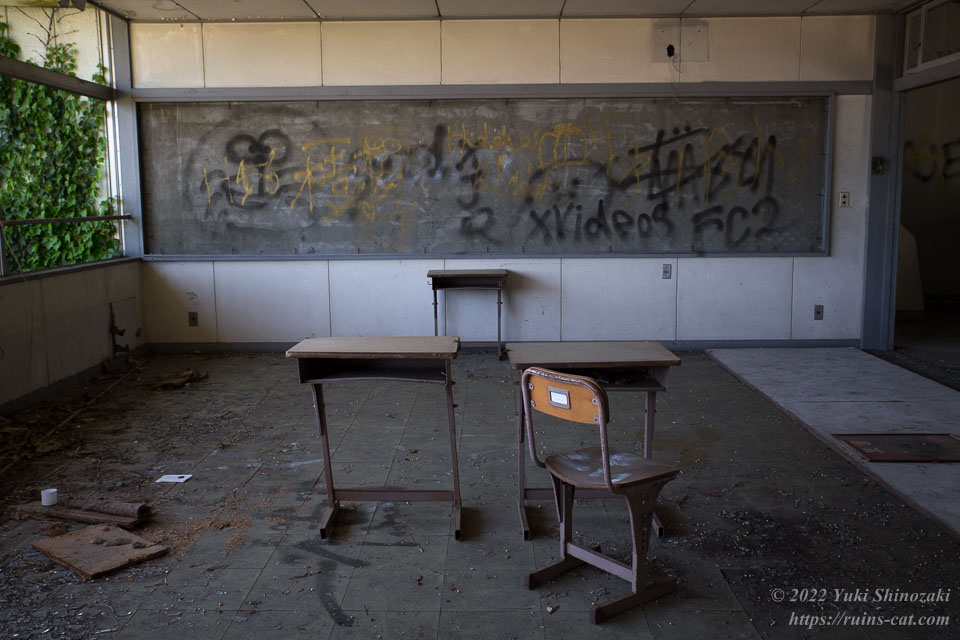 東濃朝鮮初中級学校の教室内