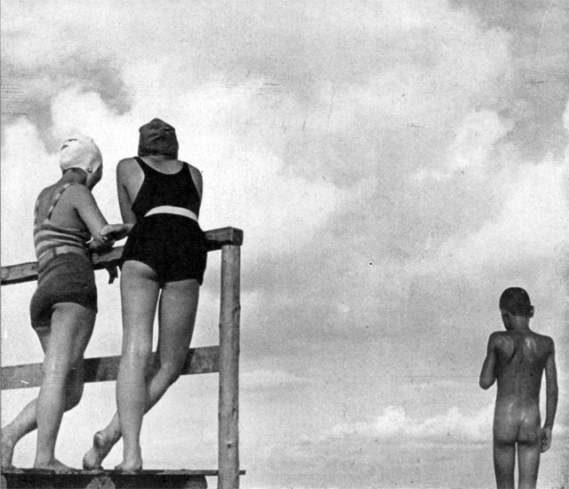 海水浴場のスナップ1937jan