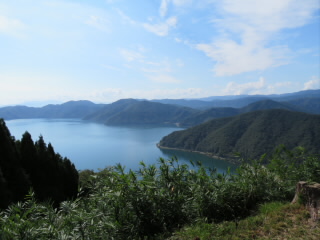滋賀賤ヶ岳琵琶湖景色