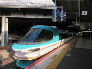 大阪JR東海道本線京都線おおさか東線新大阪駅