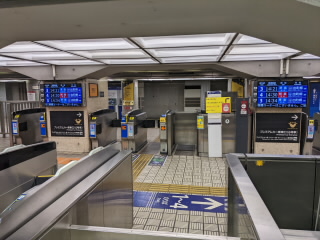 大阪メトロ淀屋橋駅